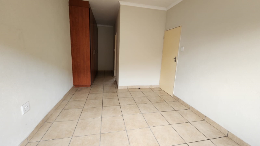 To Let 3 Bedroom Property for Rent in Waterval East North West